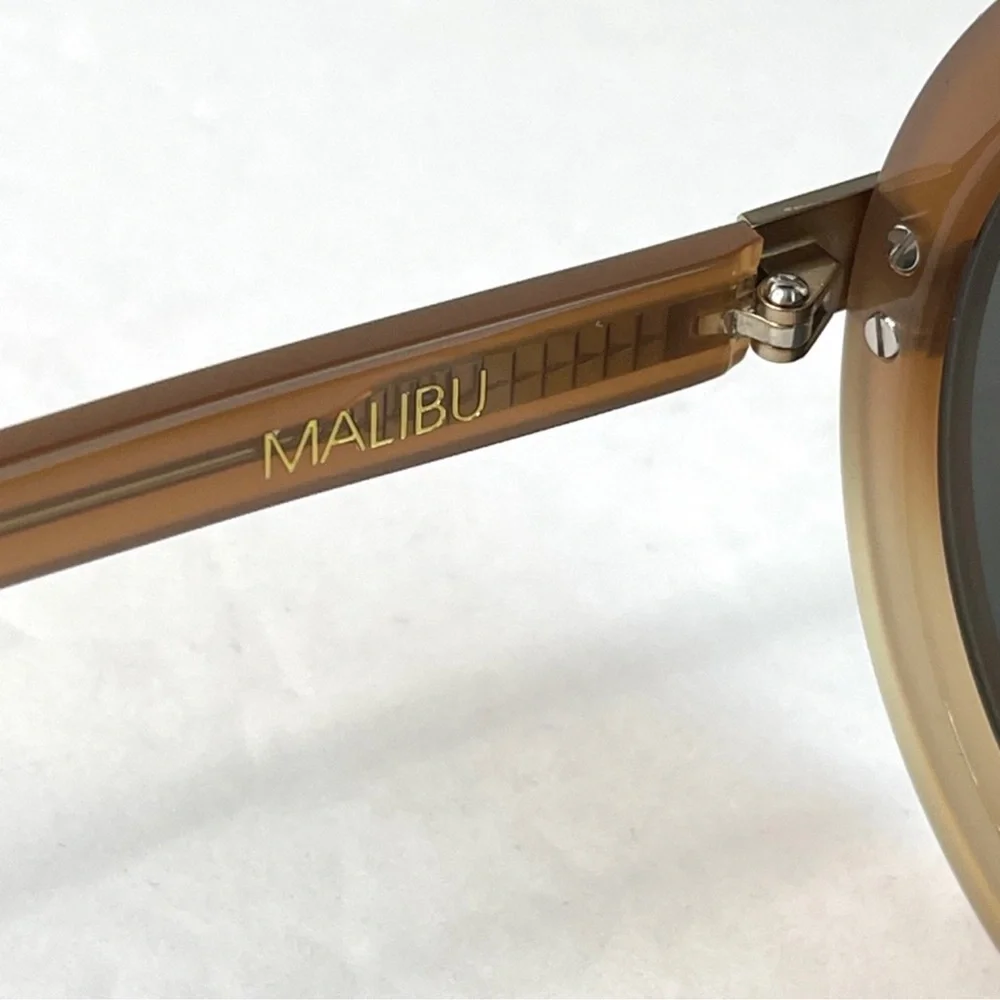 WILDFOX Malibu NEW Round Oversized Sunglasses Desert Taupe NEW With Case